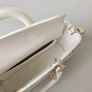  Dior Medium Lady D-Joy Bags - DH09