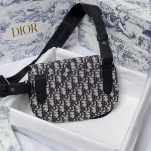 Dior Saddle Pouch - DM04