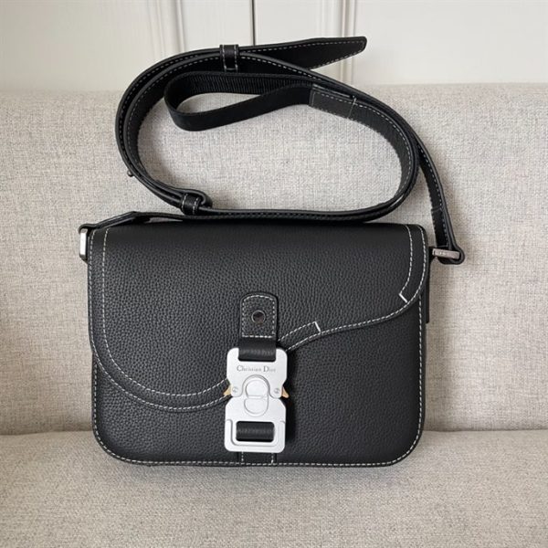  Dior Saddle Pouch With Strap - DM14