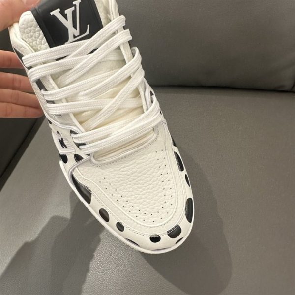 LV x YK Trainer Sneakers - LS20