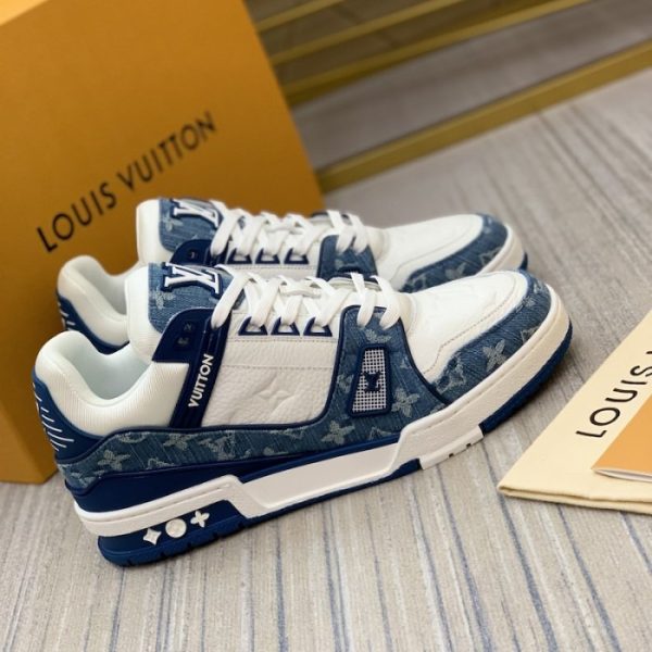 Louis Vuitton Trainer Sneakers - LS01