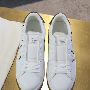 Valentino Garavani Open Sneaker in Calfskin Leather With VLTN Logo Print - VS08