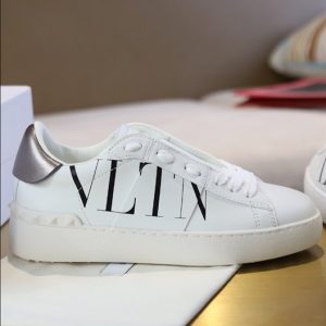 Valentino Garavani Open Sneaker in Calfskin Leather With VLTN Logo Print - VS08