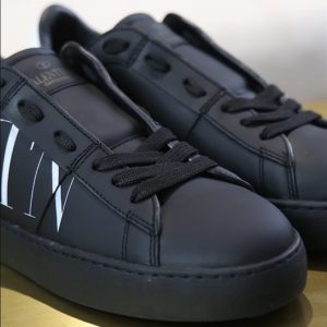 Valentino Garavani Open Sneaker in calfskin With VLTN Logo Print - VS07