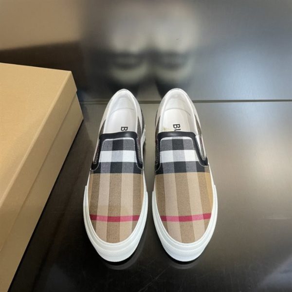 Burberry Exaggerated Check Cotton Sneakers - BS113