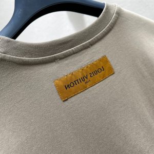 Louis Vuitton T-shirt - LT19