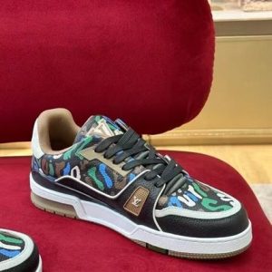 Louis Vuitton Trainer Sneakers - LS27