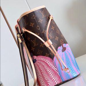 LV x YK Neverfull MM Tote Bags - L05