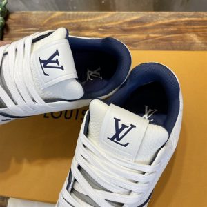 Louis Vuitton Trainer Sneaker - LS40