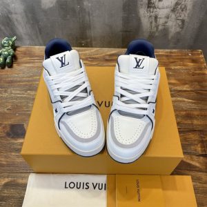 Louis Vuitton Trainer Sneaker - LS40