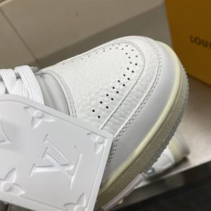 Louis Vuitton Trainer Sneakers - LS38