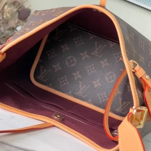 Louis Vuitton CarryAll PM Bag - LH21