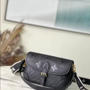 Louis Vuitton Diane Bag - LH30