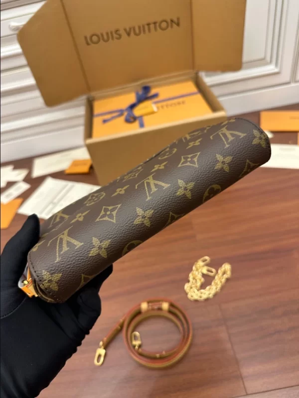 Louis Vuitton Ivy Wallet On Chain Bag - LC11