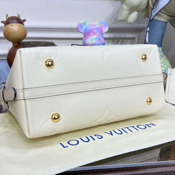 Louis Vuitton CarryAll PM Bag - LH23