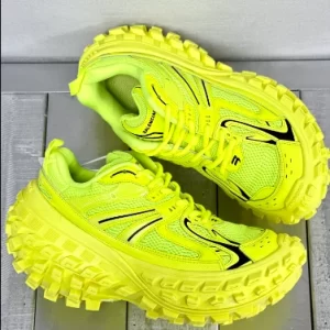 Balenciaga Bouncer Sneaker In Neon Yellow - GS36