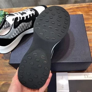 Dior B25 Runner Sneaker - DS18