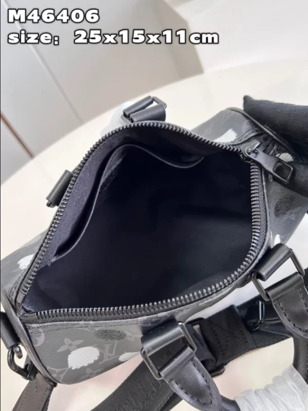 LV x YK Bandoulière Keepall 25 Monogram Eclipse Canvas Bag - LD04