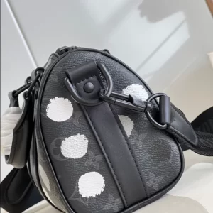 LV x YK Bandoulière Keepall 25 Monogram Eclipse Canvas Bag - LD04