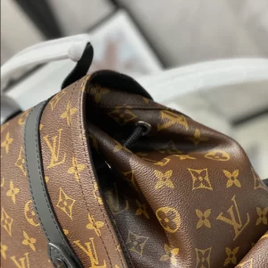 Louis Vuitton Christopher MM Backpack - LP10