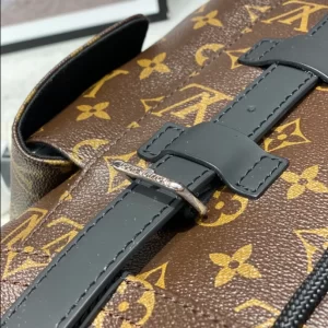 Louis Vuitton Christopher MM Backpack - LP10