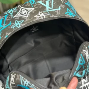 Louis Vuitton Discovery Backpack - LP09