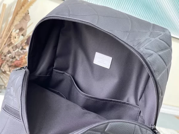 Louis Vuitton Discovery Backpack - LP18