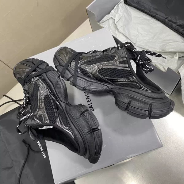 Balenciaga Men's 3XL Mule - GS47