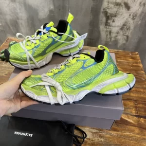 Balenciaga Men's 3XL Sneaker In Neon Yellow - GS41