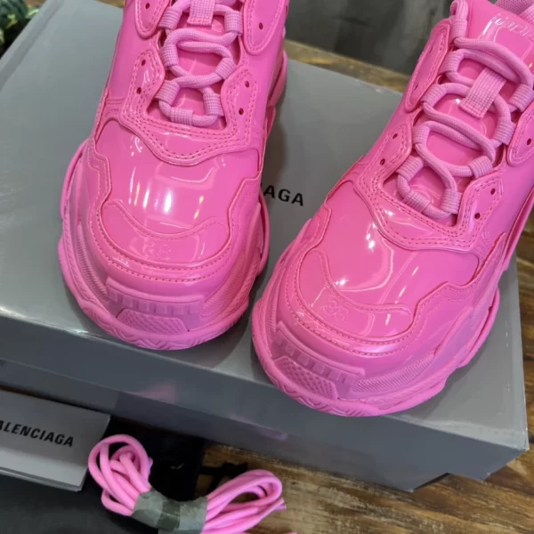 Balenciaga Women's Triple S Sneaker in Pink - GS59