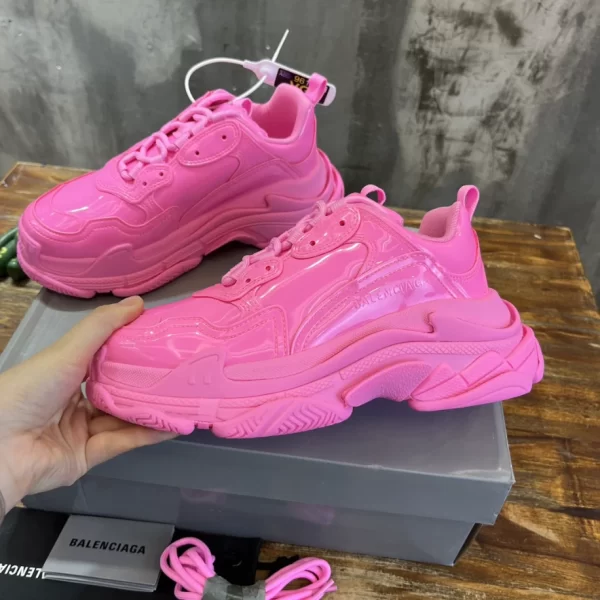 Balenciaga Women's Triple S Sneaker in Pink - GS59