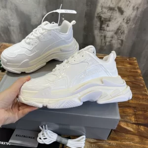 Balenciaga Women's Triple S Sneaker in White - GS58