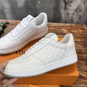 Louis Vuitton Rivoli Sneaker - LS60