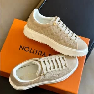 Louis Vuitton Time Out Sneaker - LS61