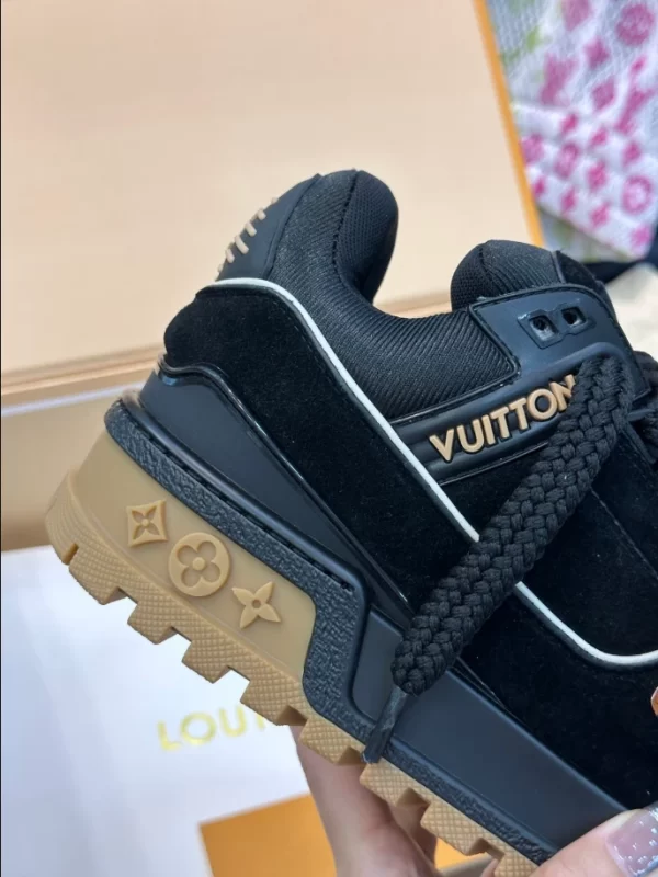 Louis Vuitton Trainer Maxi Sneaker - LS64