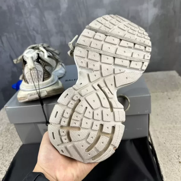 Balenciaga 3XL Sneaker In Beige