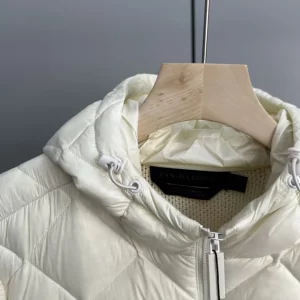 Canada Goose Jackets - CK11