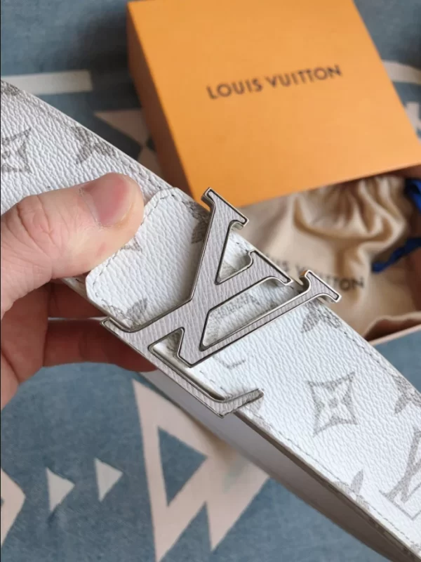 Louis Vuitton Initiales 40MM Reversible Belt - LB11