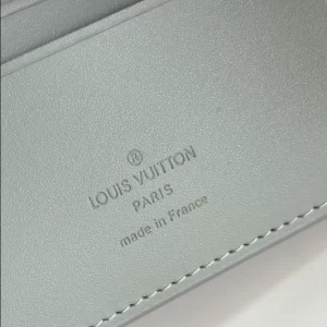 Louis Vuitton Multiple Wallet - LW06