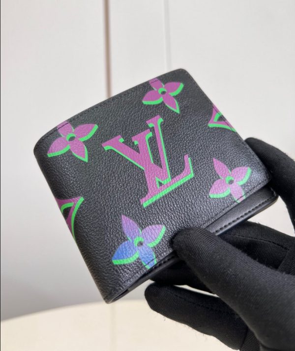 Louis Vuitton Multiple Wallet Other Leathers - LW09