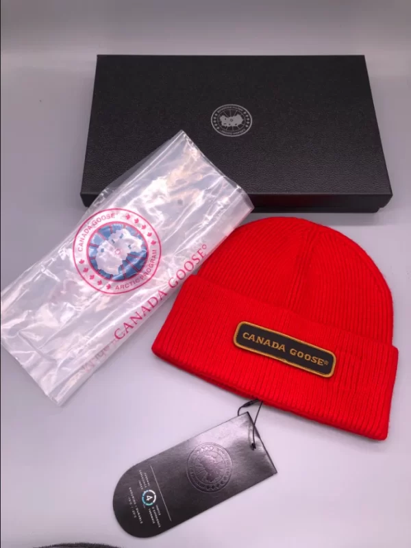 Canada Goose Emblem Toque Beanie - H05