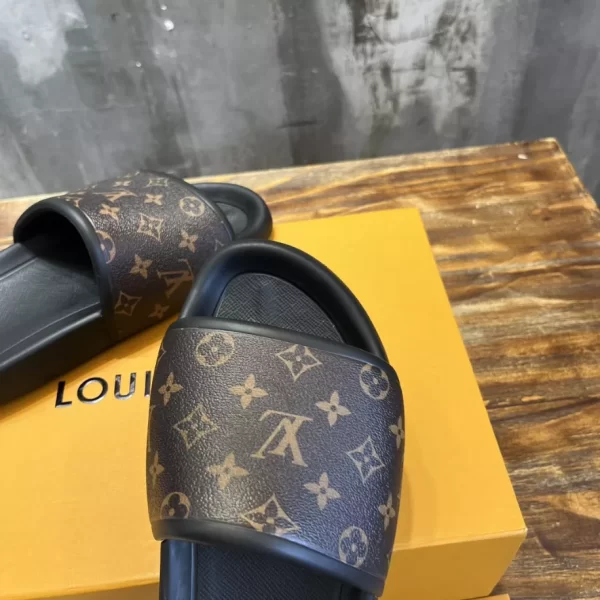 Louis Vuitton Waterfront Mule Slides - SL10