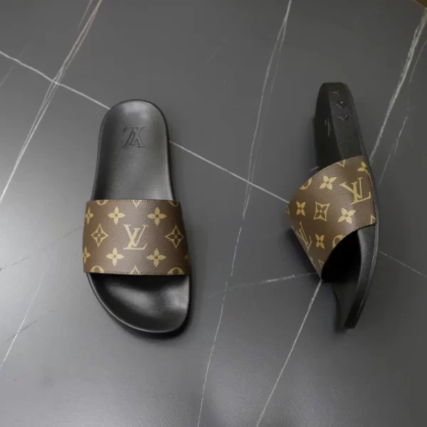 Louis Vuitton Waterfront Mule Slides - SL12