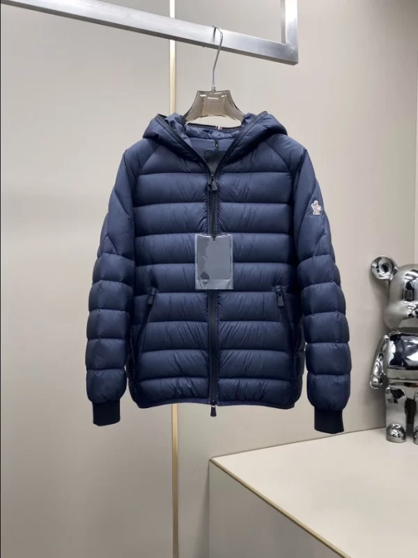 Moncler Short Down Jacket - MK08