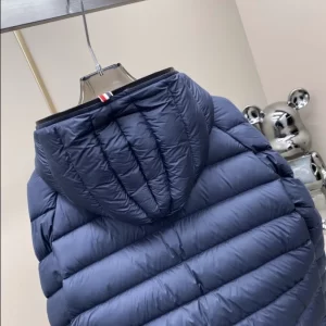 Moncler Short Down Jacket - MK08