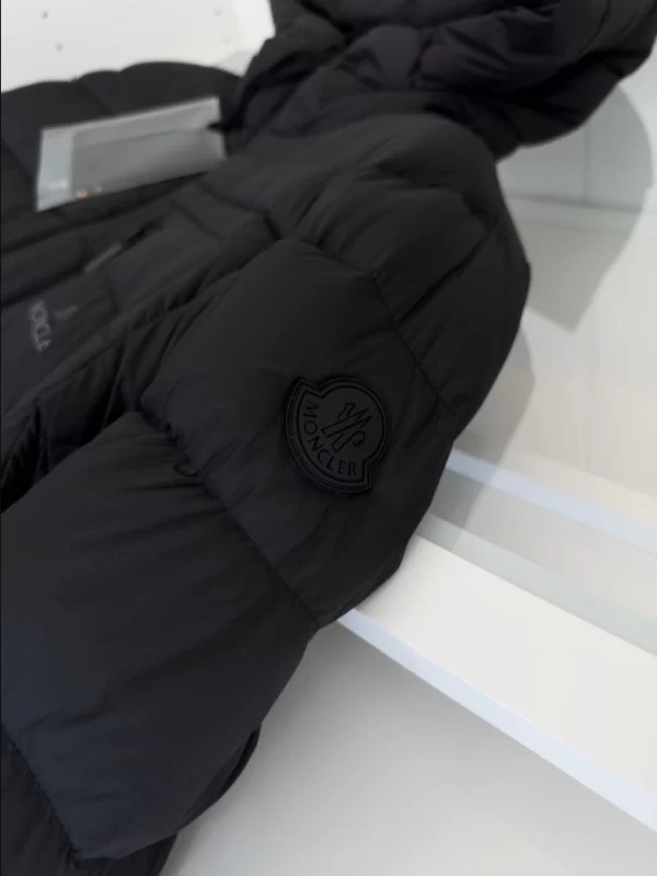 Moncler Short Down Jacket - MK11