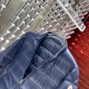 Moncler Short Down Jacket - MK28