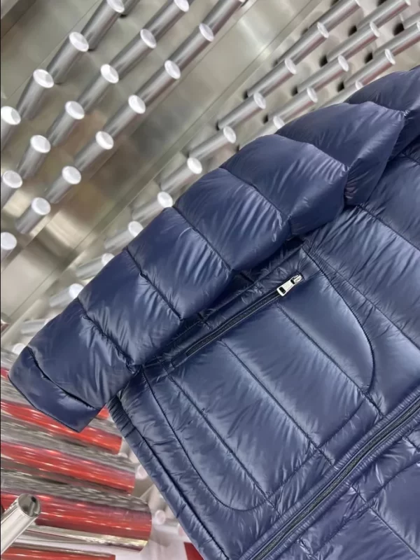 Moncler Short Down Jacket - MK28