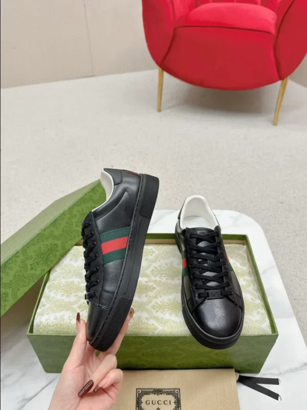 Gucci Gucci Ace GG Crystal Canvas Sneaker - CS28