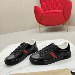 Gucci Gucci Ace GG Crystal Canvas Sneaker - CS28